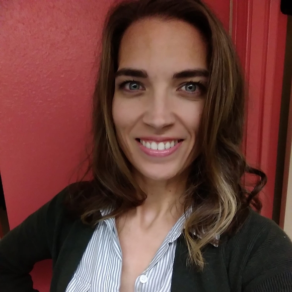 Meet your Posher, Heather - Picture 3 of 6